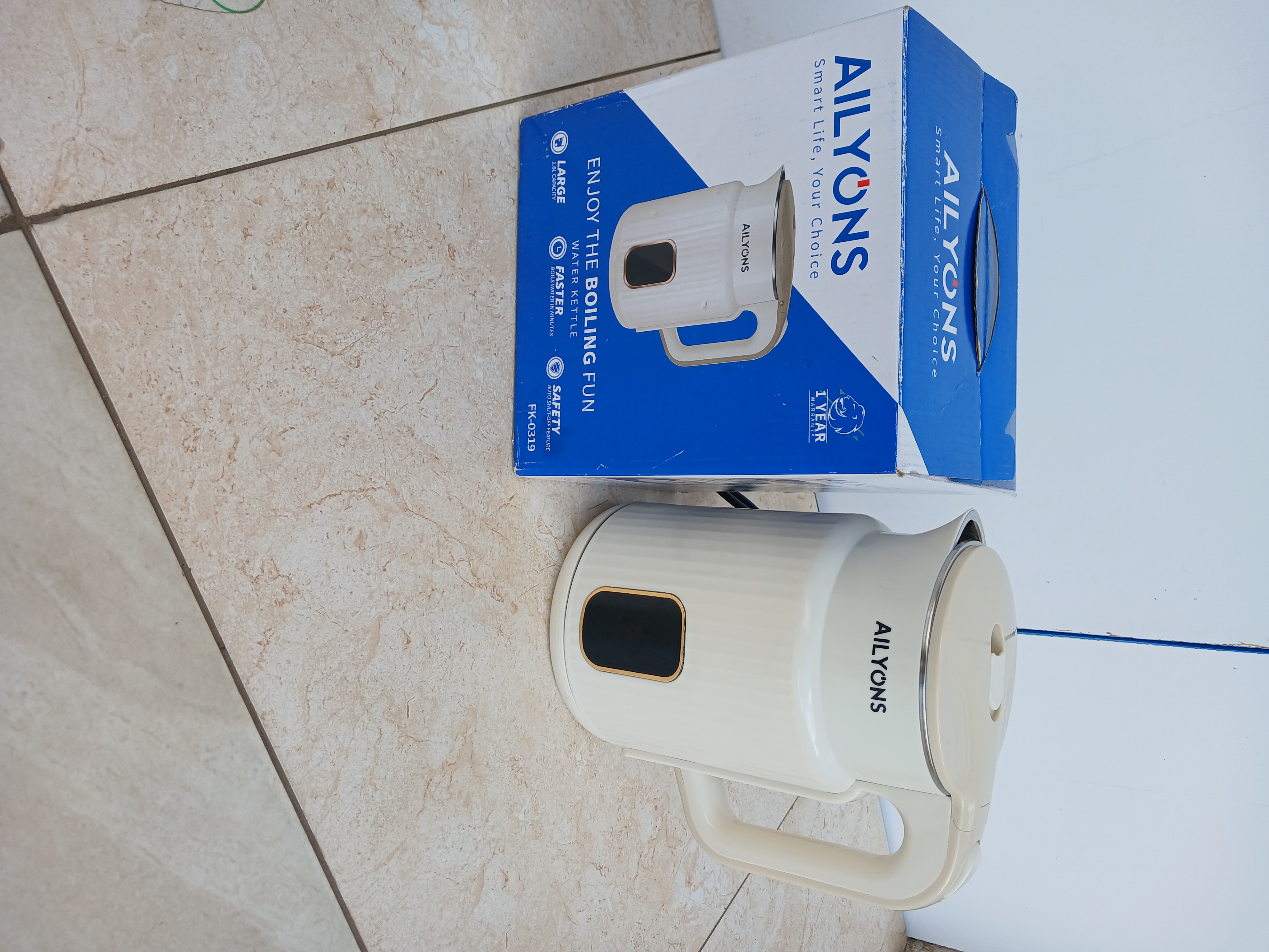 Ailyons 1.7L Electric Cordless Kettle